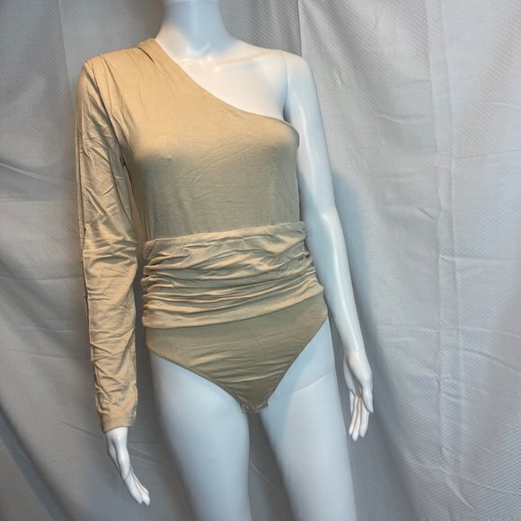 Te Amo One Shoulder Ruched Waist Bodysuit - Sand Size Med RefFNB3‎ - Picture 9 of 12
